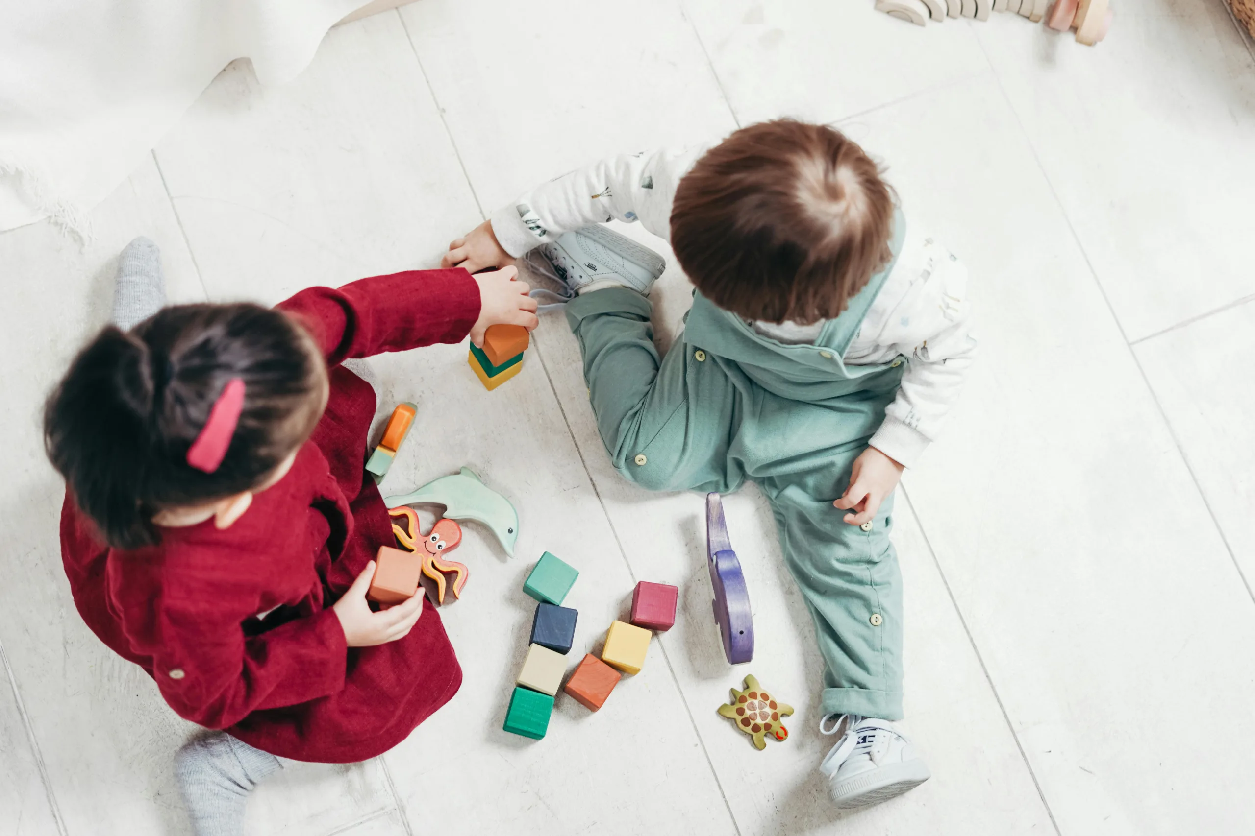 spielende Kinder