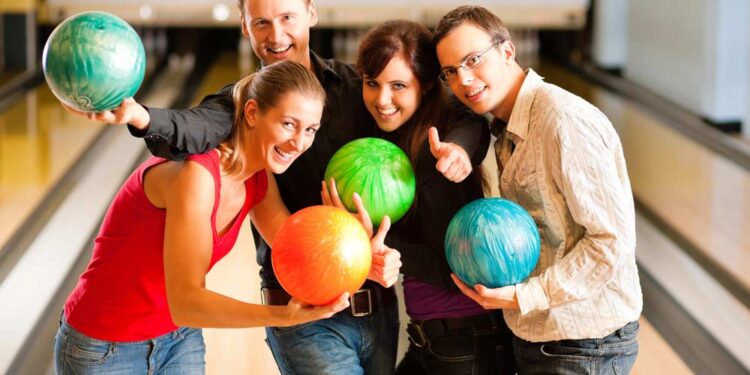 Bowling (depositphotos.com)
