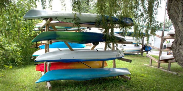 Kanuverleih (depositphotos.com)