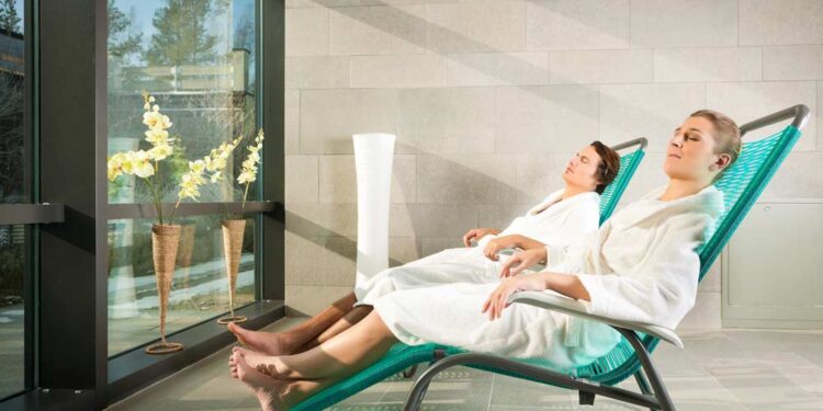 Wellnesshotel (depositphotos.com)