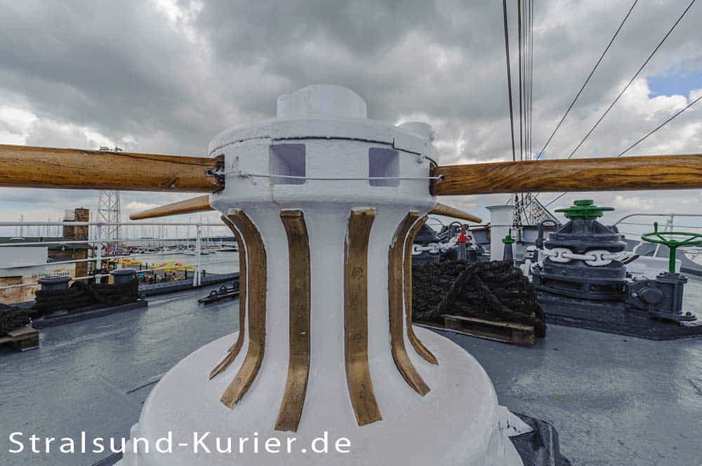 Der Ankersplitt der Gorch Fock I Der Ankersplitt der Gorch Fock I